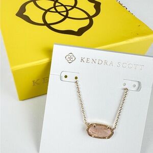 Kendra Scott - Elisa Gold Pendant Necklace in Rose Quartz